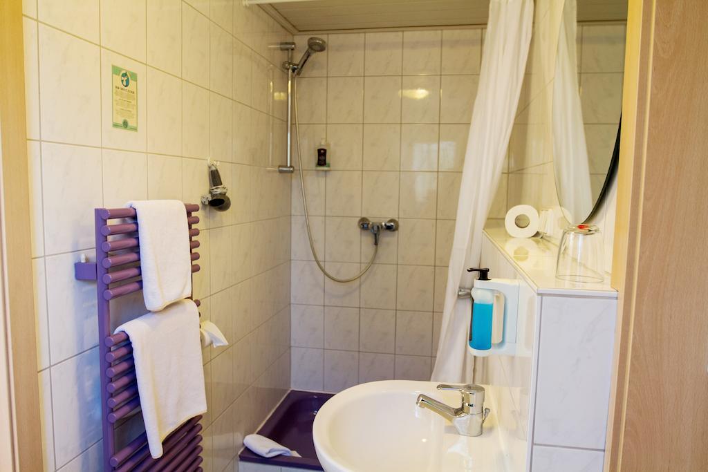 ホテルHeidekrug オーバーウルゼル 部屋 写真